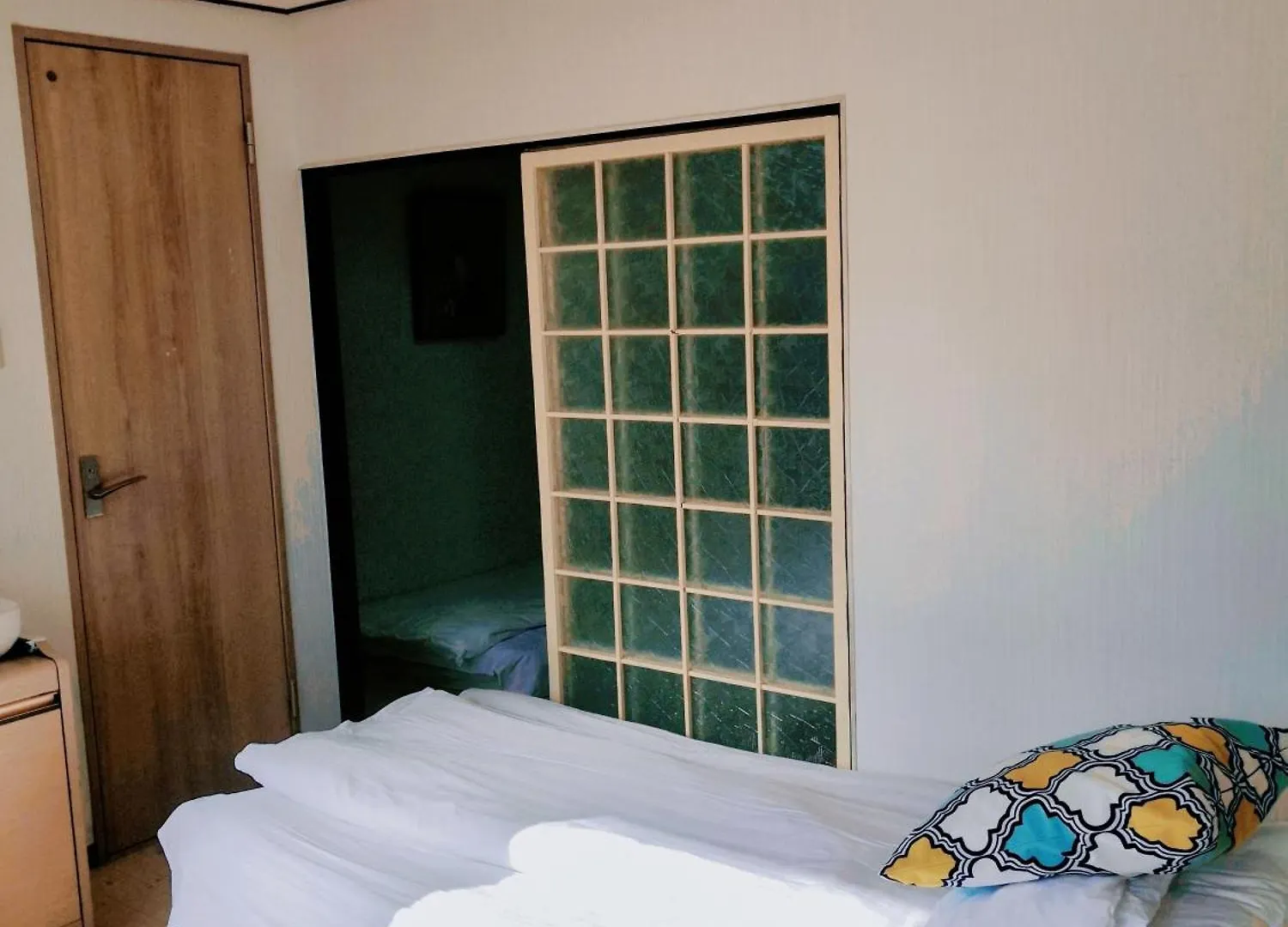 Nippori Osaka Nishi-Tengachaya Guesthouse西天下茶屋アパートメント 0*,  Japan