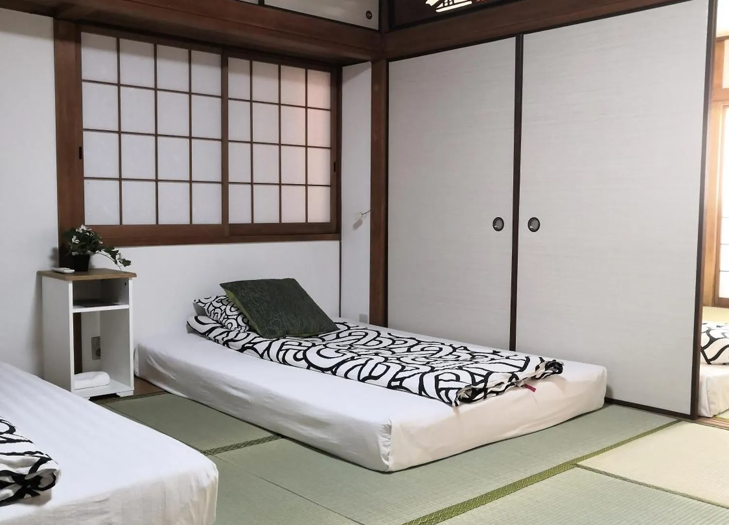 Nippori Osaka Nishi-Tengachaya Guesthouse西天下茶屋アパートメント